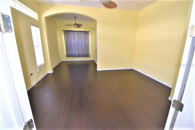 Building Photo - 16612 Tudor Grove Dr