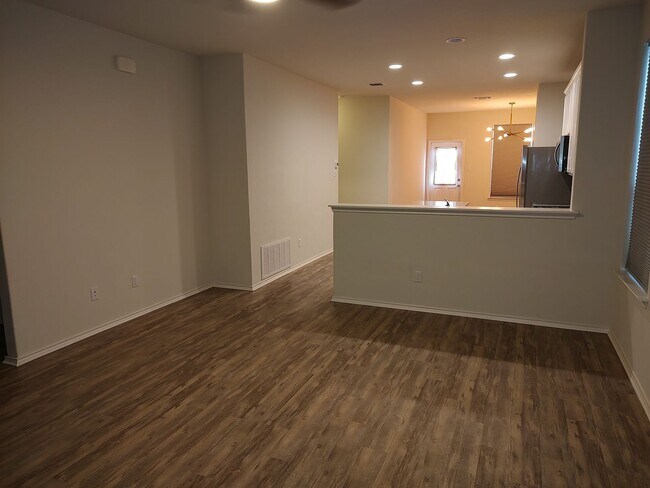 Building Photo - Cute house in Buda