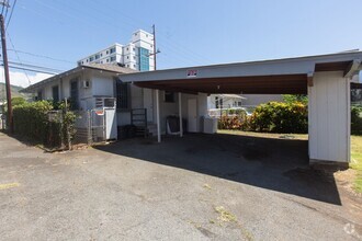 Building Photo - PET-FRIENDLY upgraded single-family home.