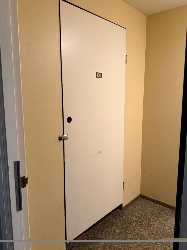 Building Photo - 2bd/1.5ba Kirkland Condo