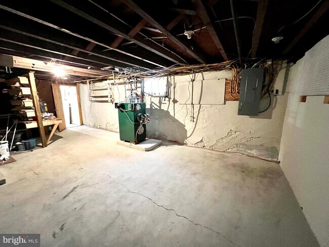 Building Photo - 145 N Nice St