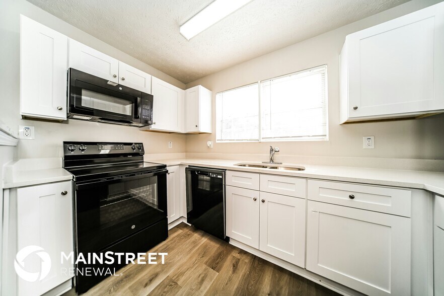 Building Photo - 90 Inverness Trce