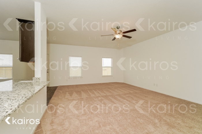 Building Photo - 962 Shady Brk