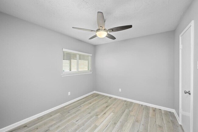 Building Photo - 835 Mayweather Ln