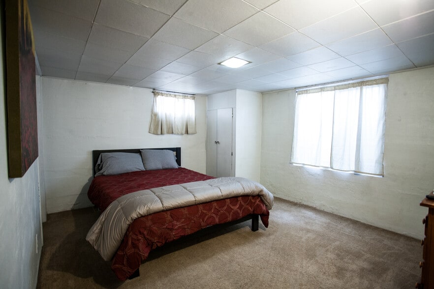 Building Photo - 250 N 17th St