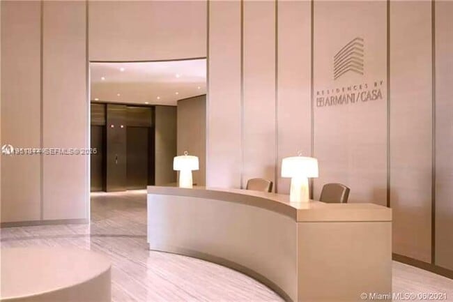 Building Photo - 18975 Collins Ave