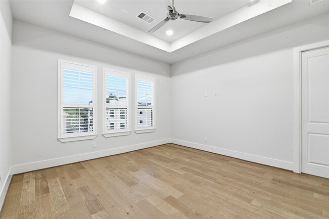 Building Photo - 1236 W 21st St