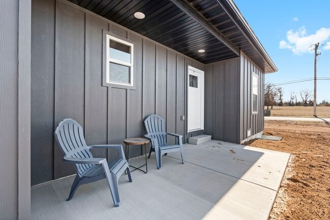 Building Photo - 1455 S Shayla Ave