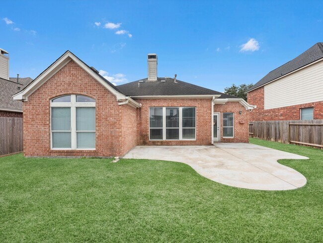 Building Photo - 5805 Windy Knoll Ln
