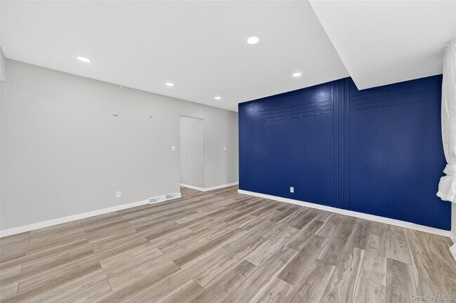 Building Photo - 12 Revere Rd