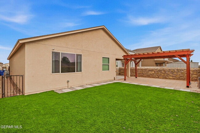 Building Photo - 4717 Christian Azcarate St