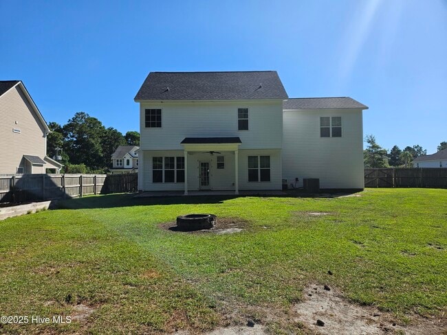 Building Photo - 609 Winfall Dr
