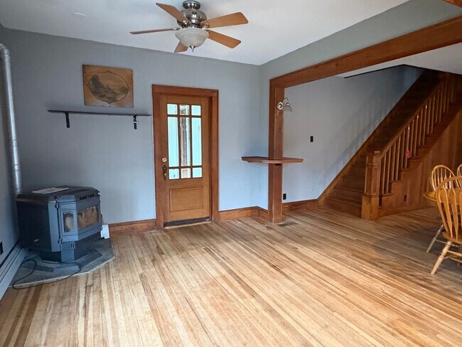 Building Photo - 173 Leesville Rd