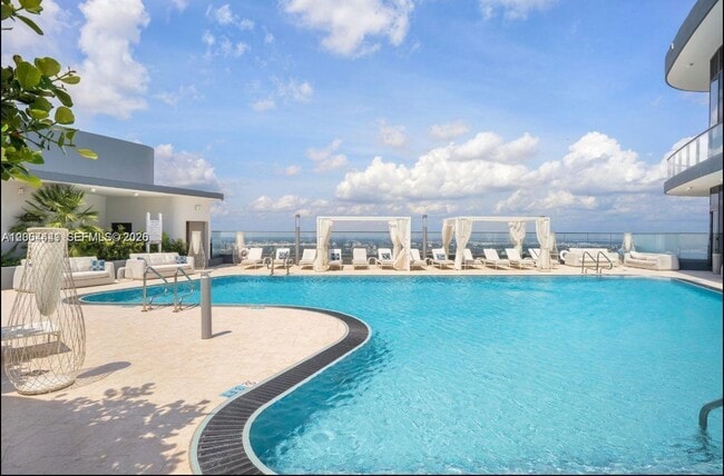 Building Photo - 1000 Brickell Plaza