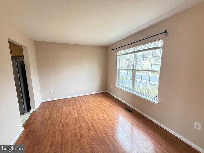 Building Photo - 2165 Cottonwood Ln