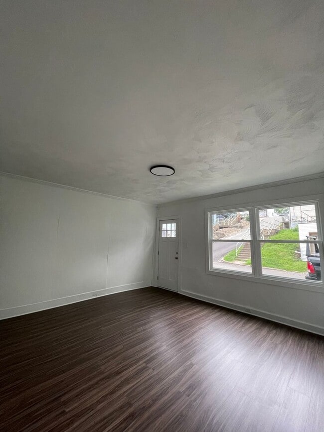 Building Photo - 2800 Berg St