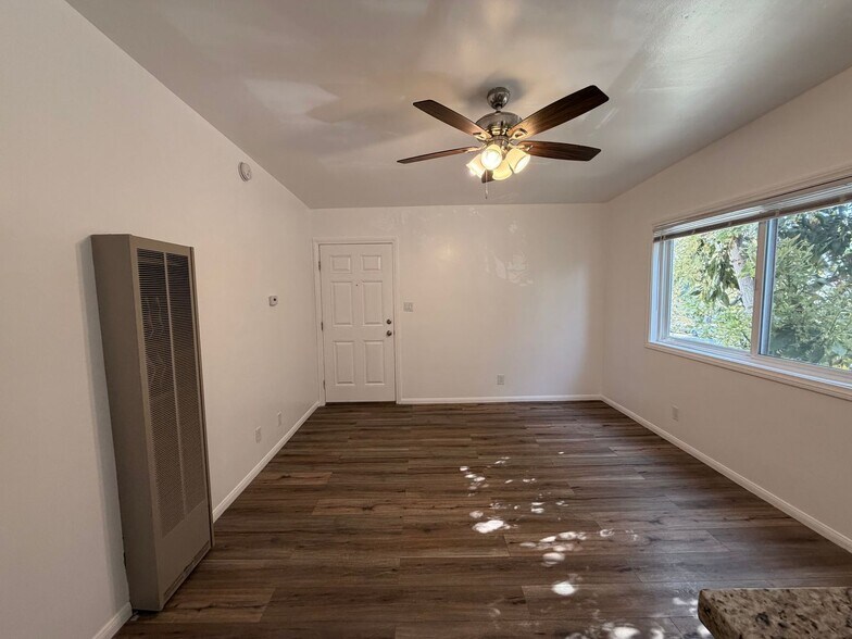 Building Photo - 12017 Washington Pl