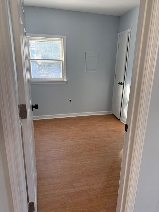 Building Photo - Cozy 3BR/2BA Ranch with Driveway in Toms River