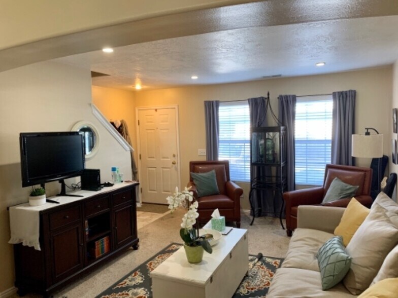 Building Photo - 1784 Kiera Ct