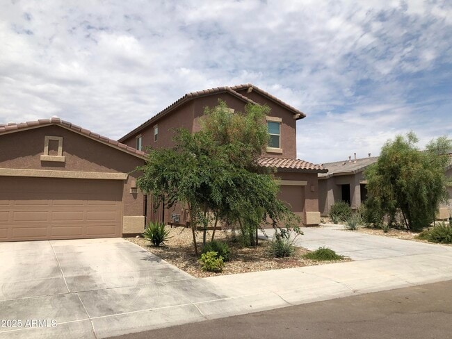 Building Photo - 226 N 199th Dr