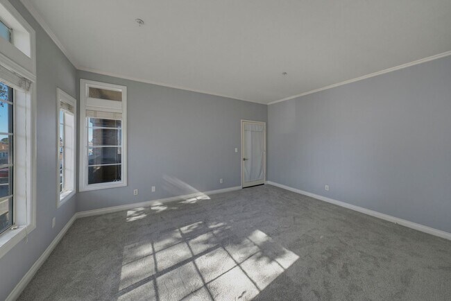 Building Photo - 4591 Warner Ave