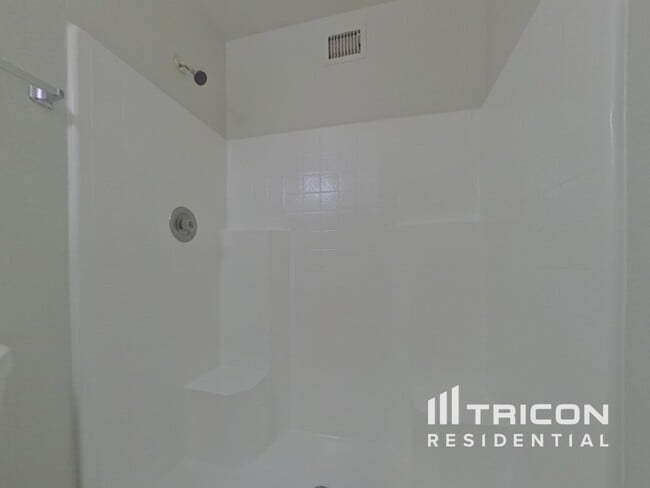 Building Photo - 9343 W Mission Ln