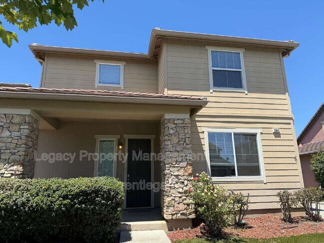 Building Photo - 1552 Bailey Dr