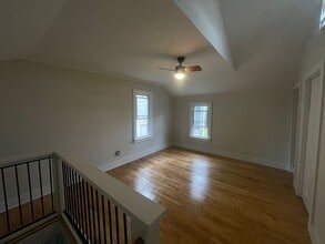 Building Photo - Charming Lower East Side Cottage Steps from Brady Street
