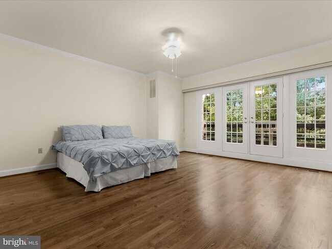 Building Photo - 4424 Westover Pl NW