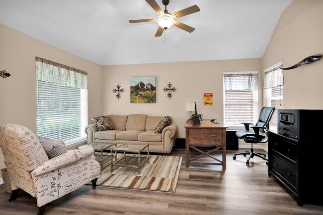 Building Photo - 7 Cypress Bayou Ct