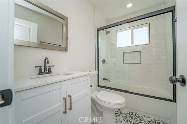 Building Photo - 7420 S Hobart Blvd