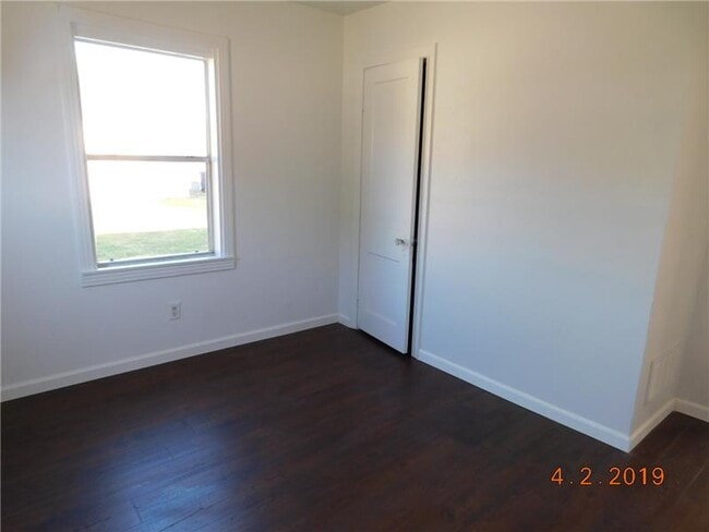Building Photo - 407 North Dr