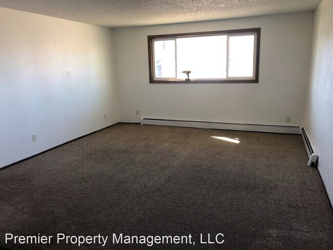 Building Photo - 131 E Bismarck Expy