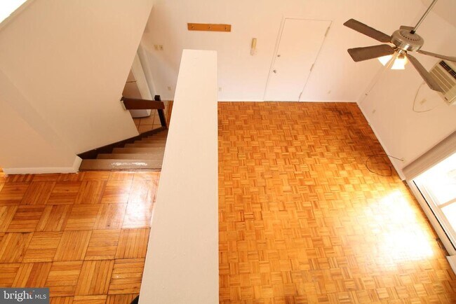 Building Photo - 515 S 12th St