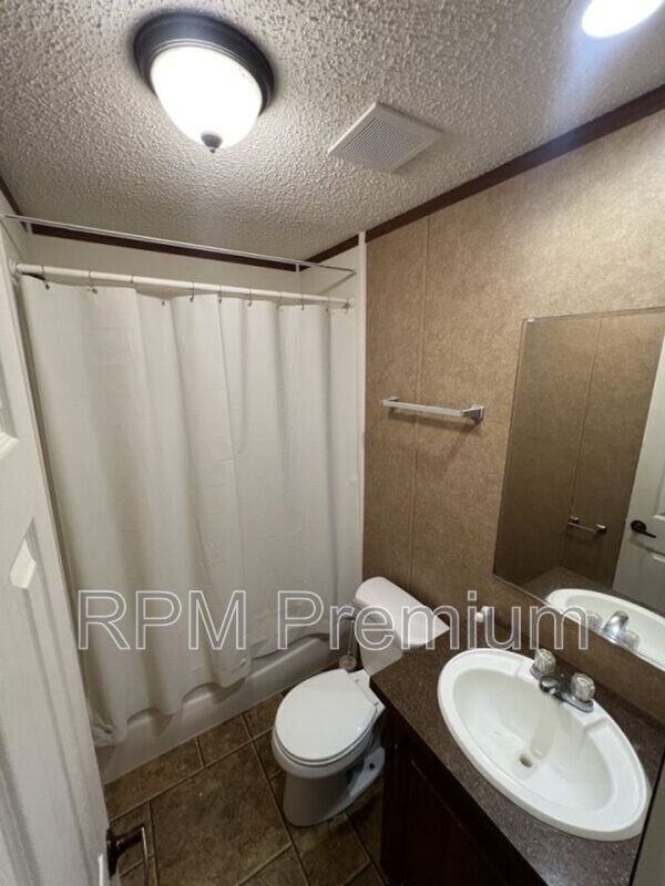 Building Photo - 5510 Lavey Ln