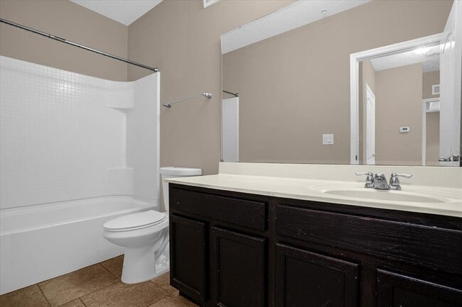 Building Photo - 2144 Betsy Ross Ln