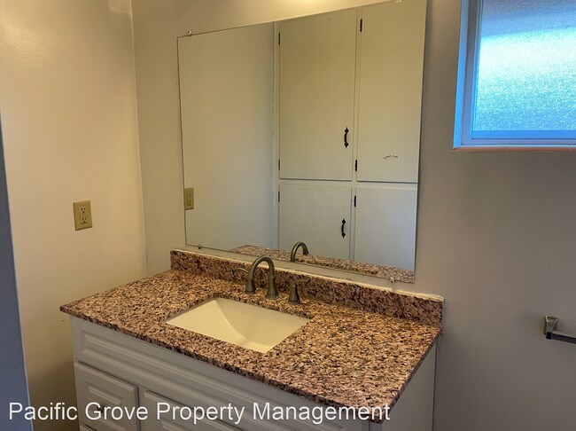 Building Photo - 2 br, 1 bath House - 411 7 Street