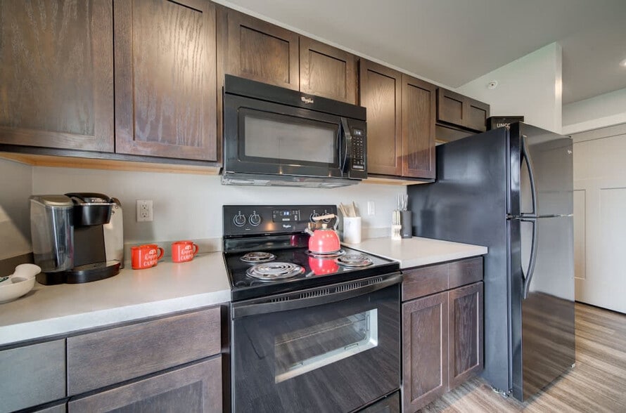 Building Photo - 360 Enterprise Blvd