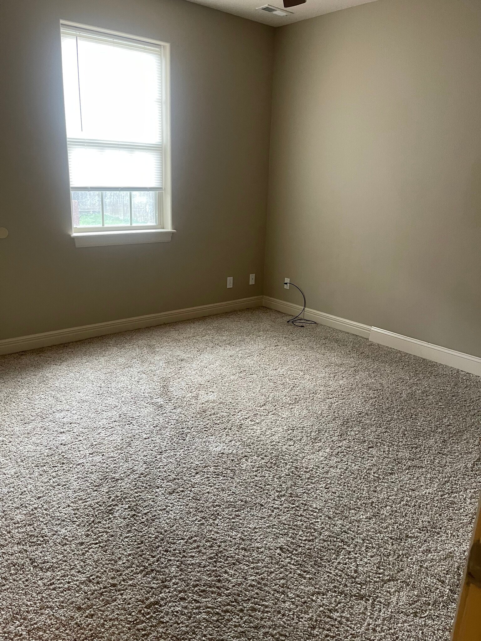 Building Photo - 1431 Heather Ln