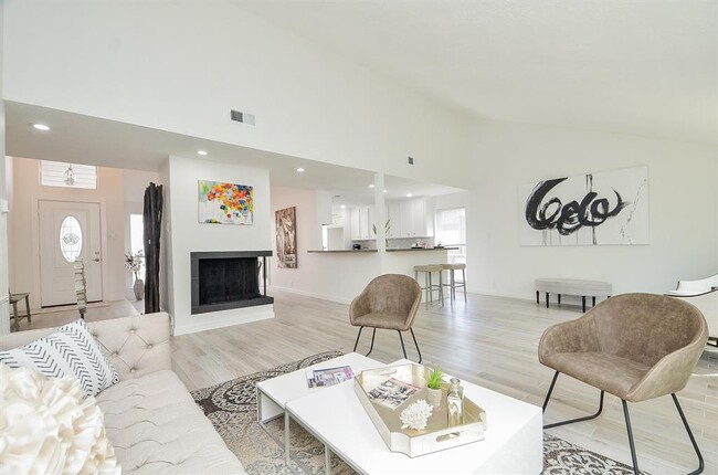Building Photo - 2314 Silver Sage Dr