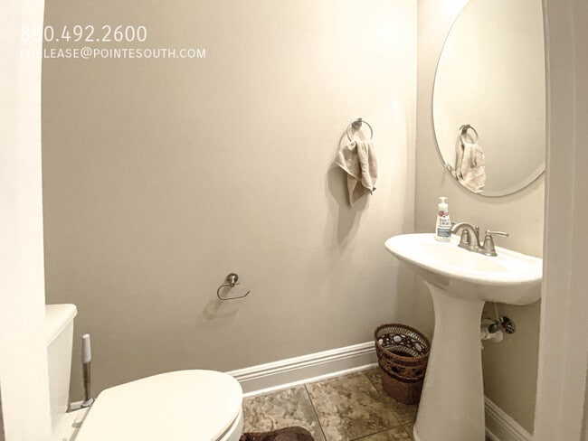 Building Photo - 609 Royal Troon Cir