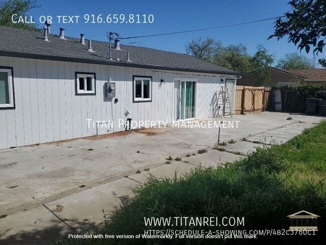 Building Photo - 7800 50th Ave