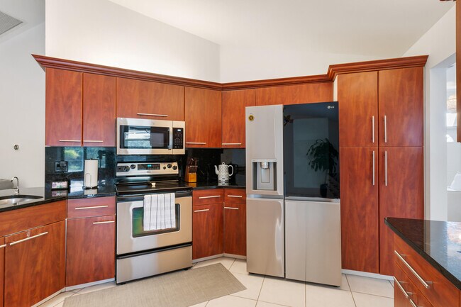 Building Photo - 1335 Caribbean Way