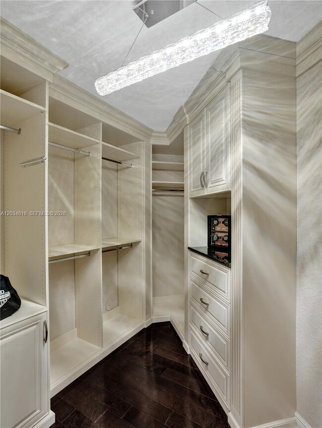 Building Photo - 14321 Jockey Cir