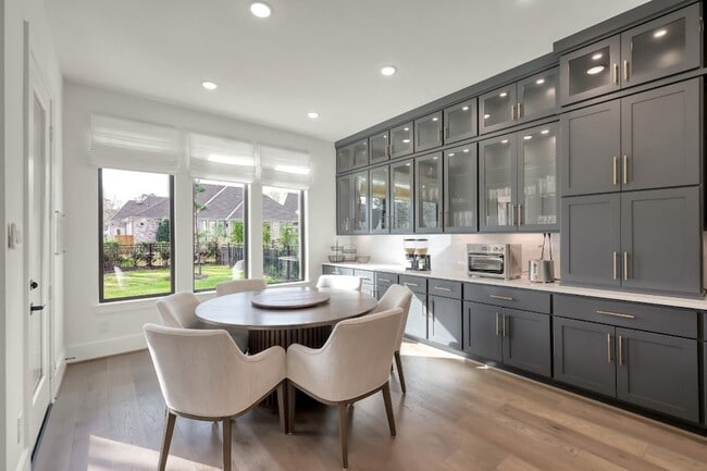 Building Photo - 212 S Empress Grn Pl