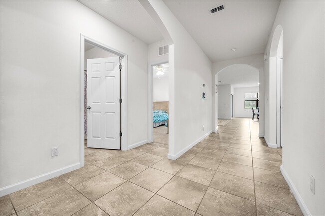 Building Photo - 6295 NW Regent St