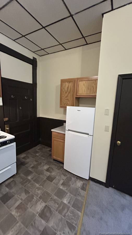 Building Photo - 149 Main St