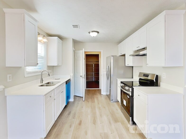 Building Photo - 11938 Harbour Town Pkwy