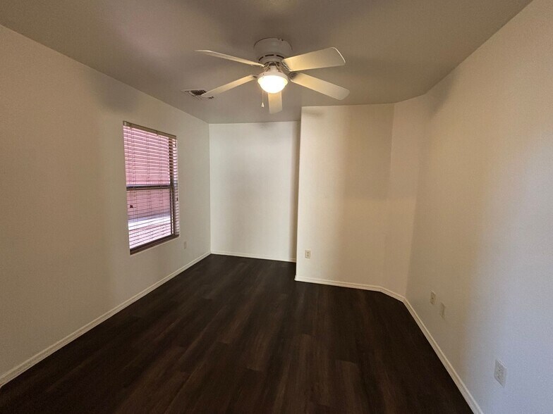 Building Photo - 6047 S Avenida Las Monjas