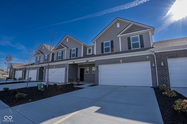 Building Photo - 6267 Wasco Dr